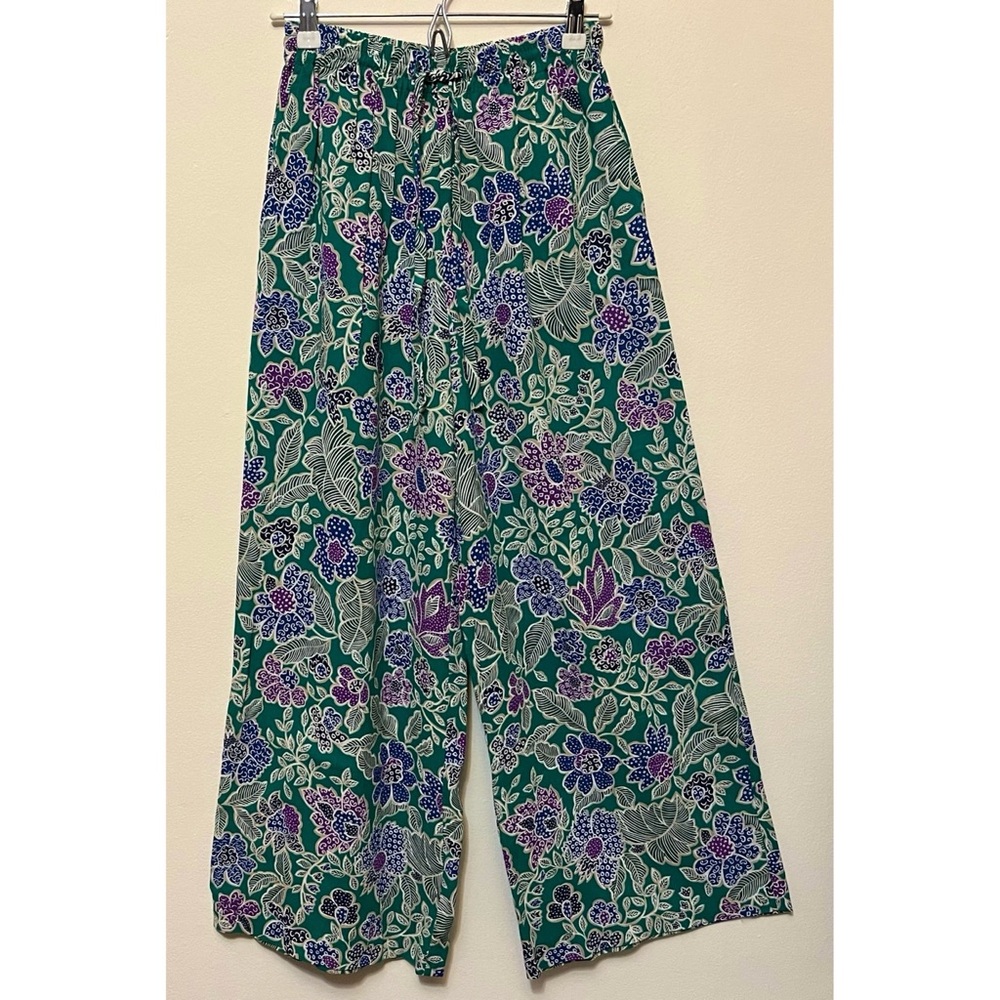 First Issue • S • Floral Print 100% Rayon Wide Leg Palazzo Pant